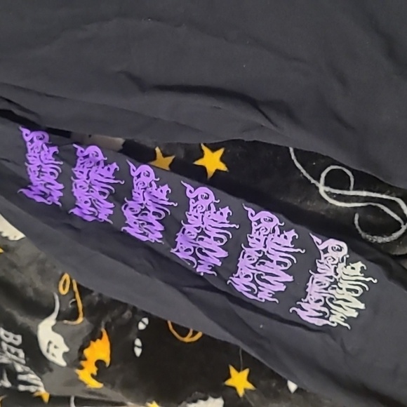 NWT Motionless In White Long Sleeve - Picture 2 of 5